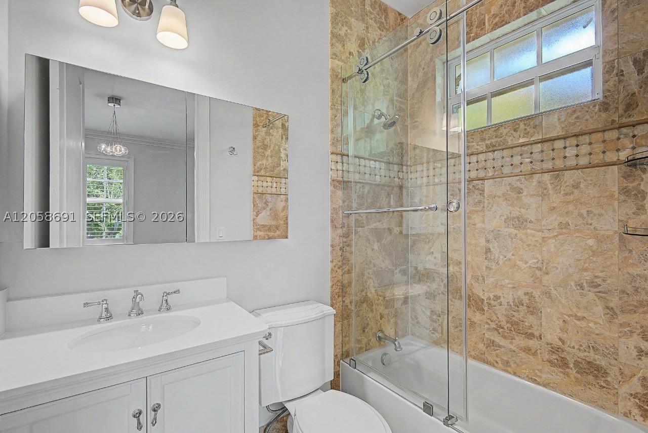 5000 SW 73rd Ter, Miami FL 33143