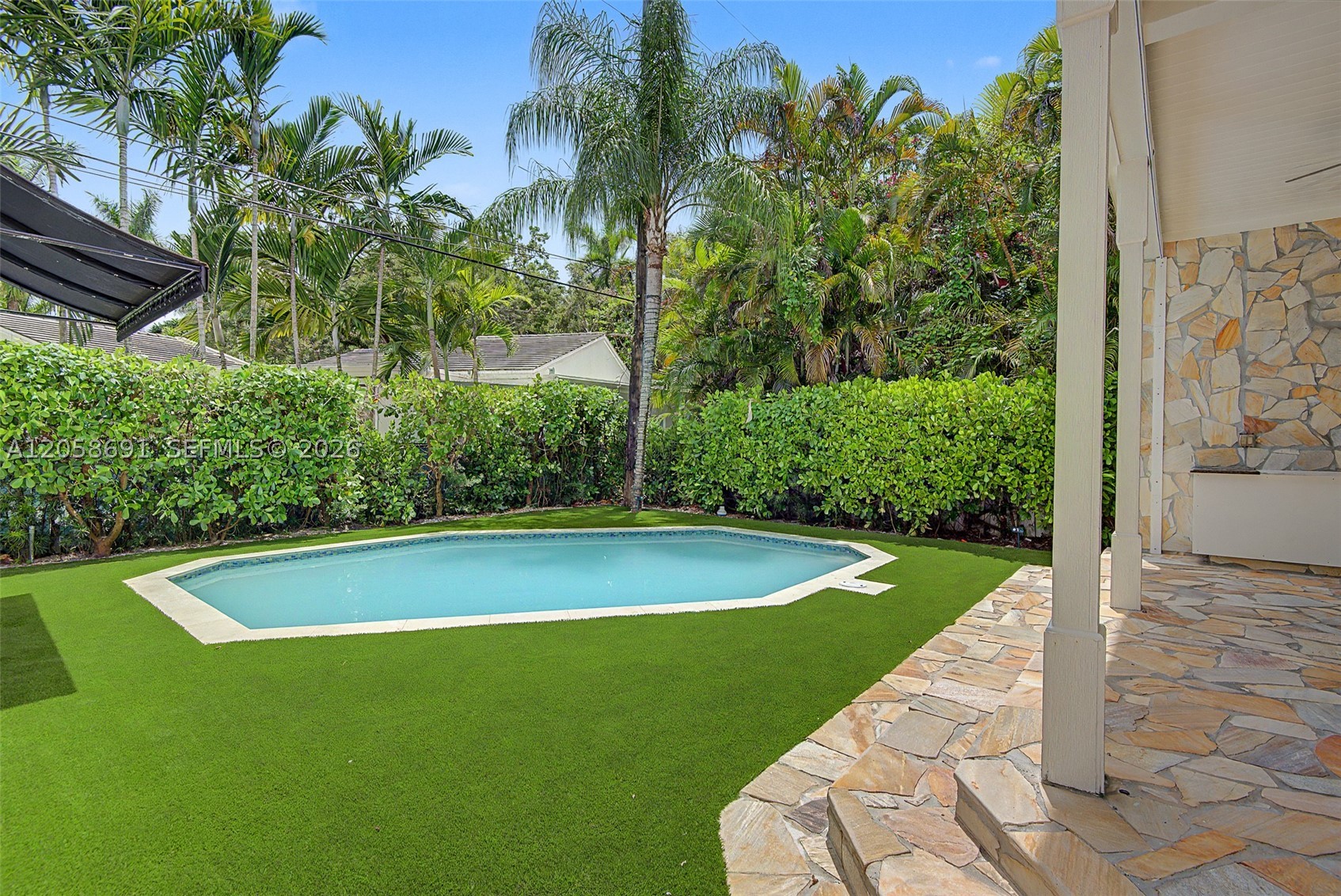 5000 SW 73rd Ter, Miami FL 33143