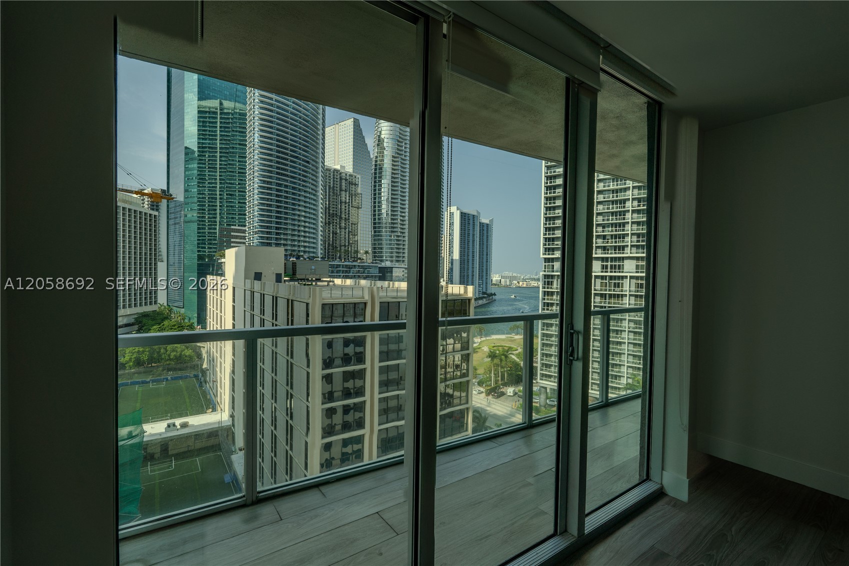 500 Brickell Ave #1407, Miami FL 33131