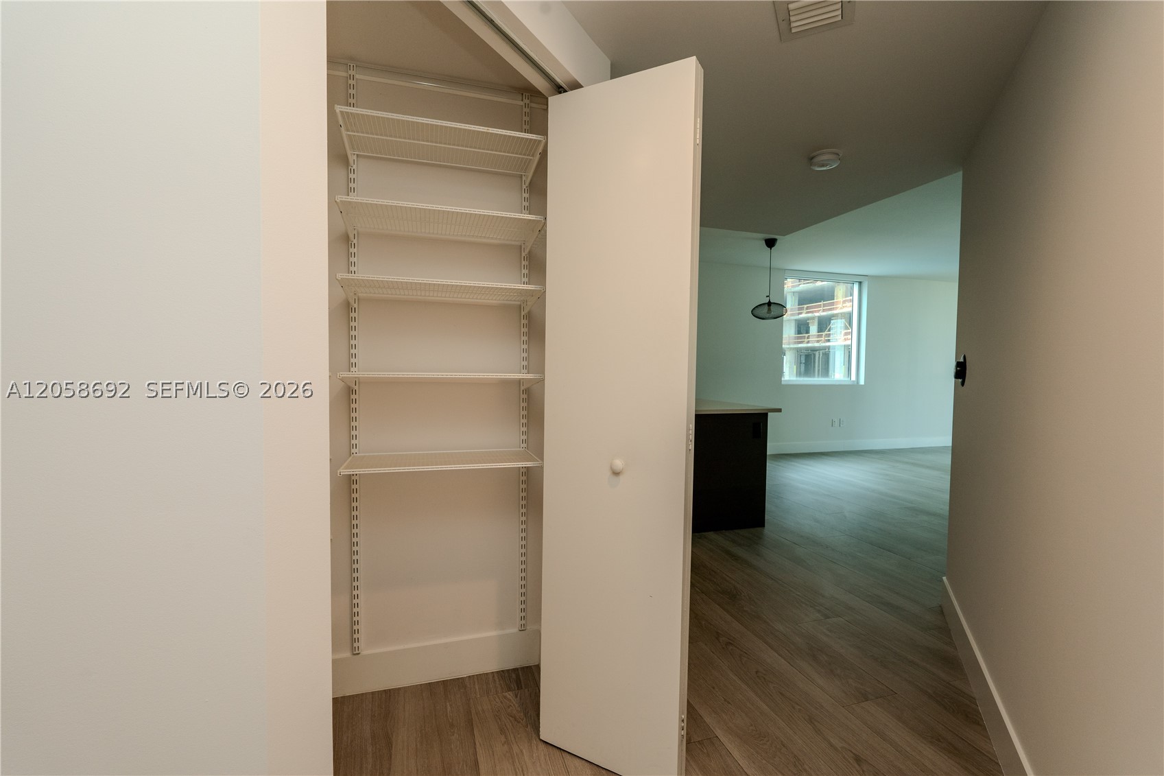 500 Brickell Ave #1407, Miami FL 33131