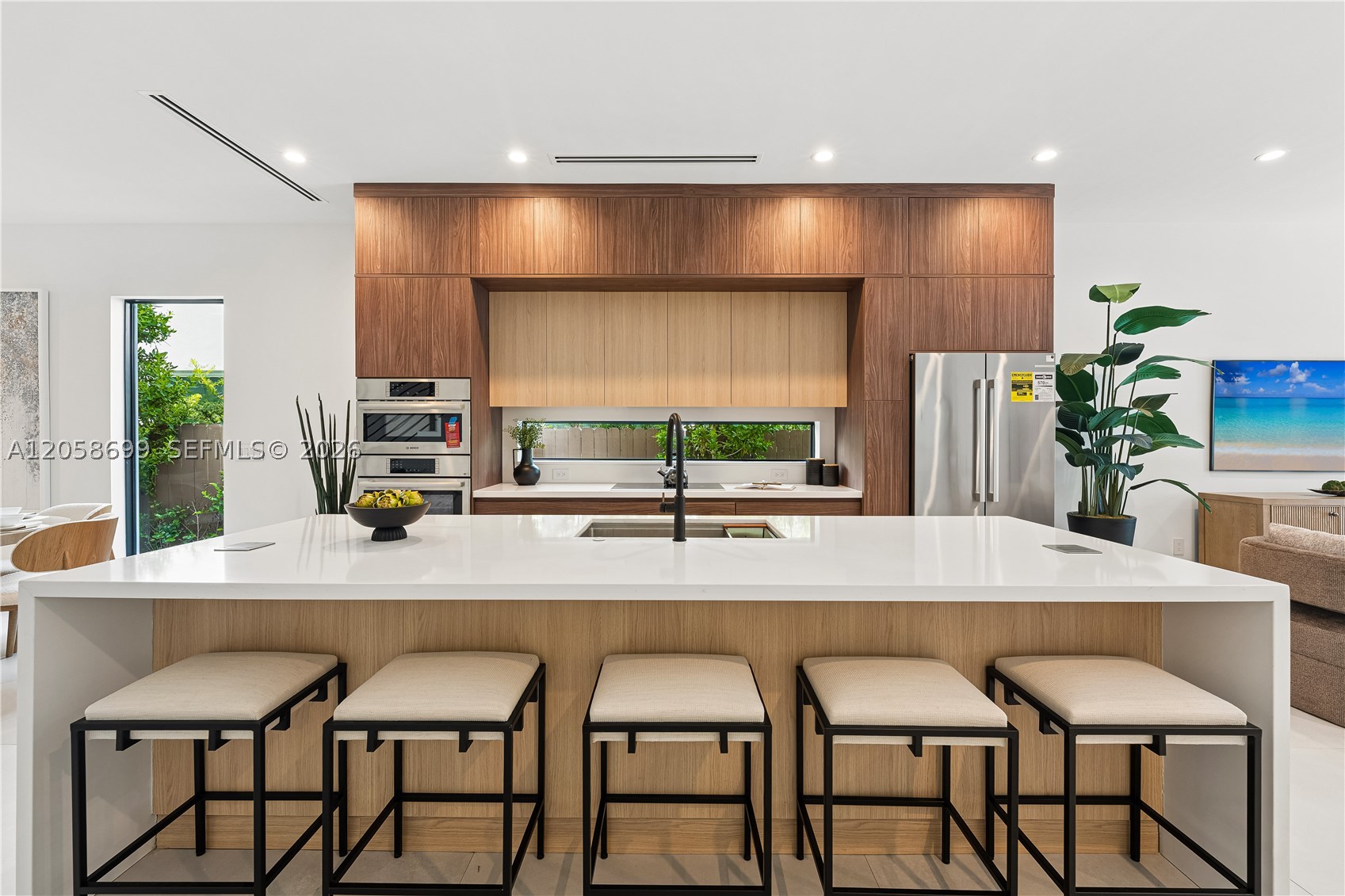 3350 SW 28th Ter, Miami FL 33133