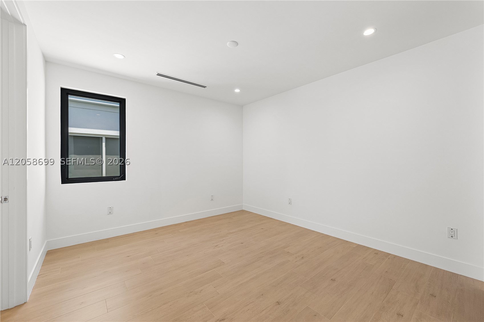 3350 SW 28th Ter, Miami FL 33133