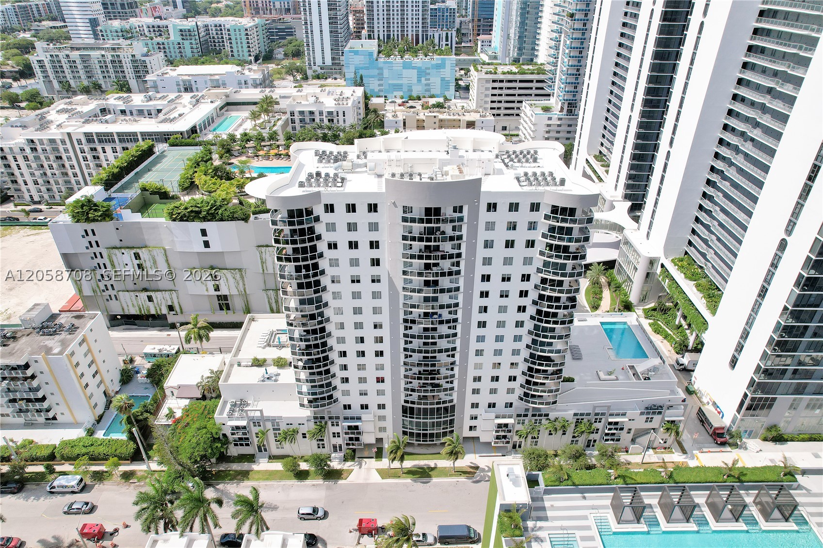 601 NE 23rd St #901, Miami FL 33137