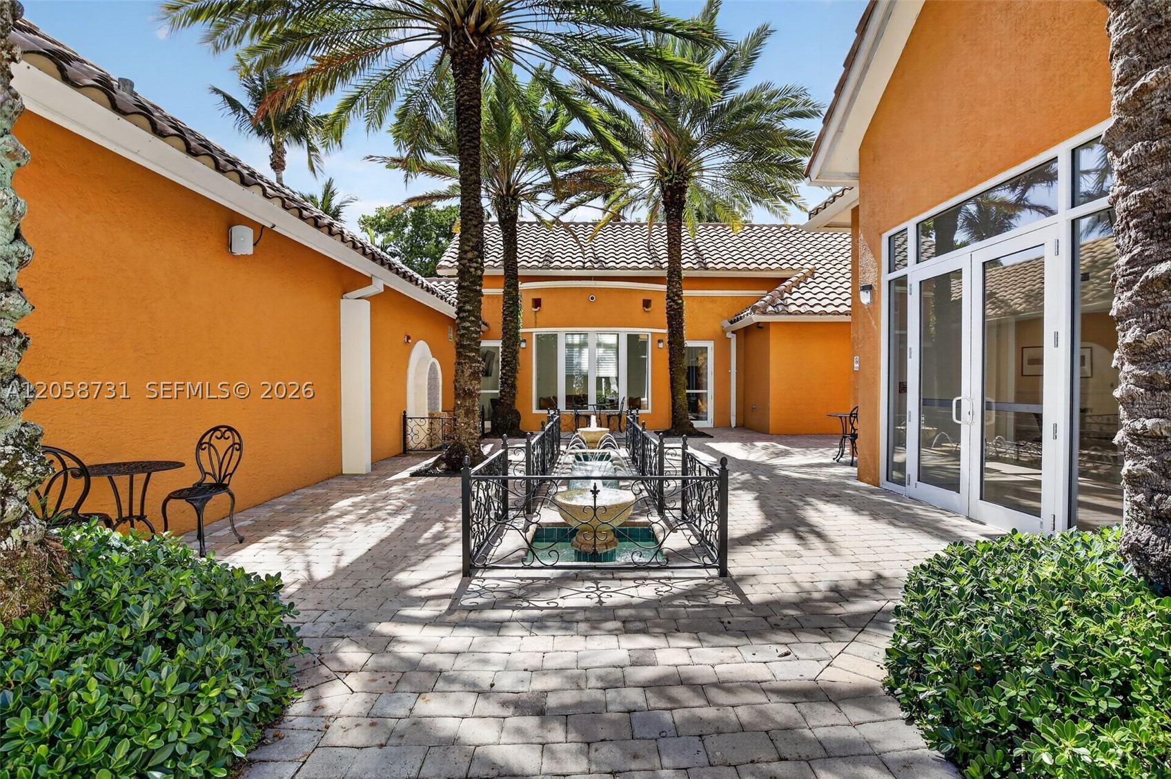 3330 NE 190th St #UPH14, Aventura FL 33180