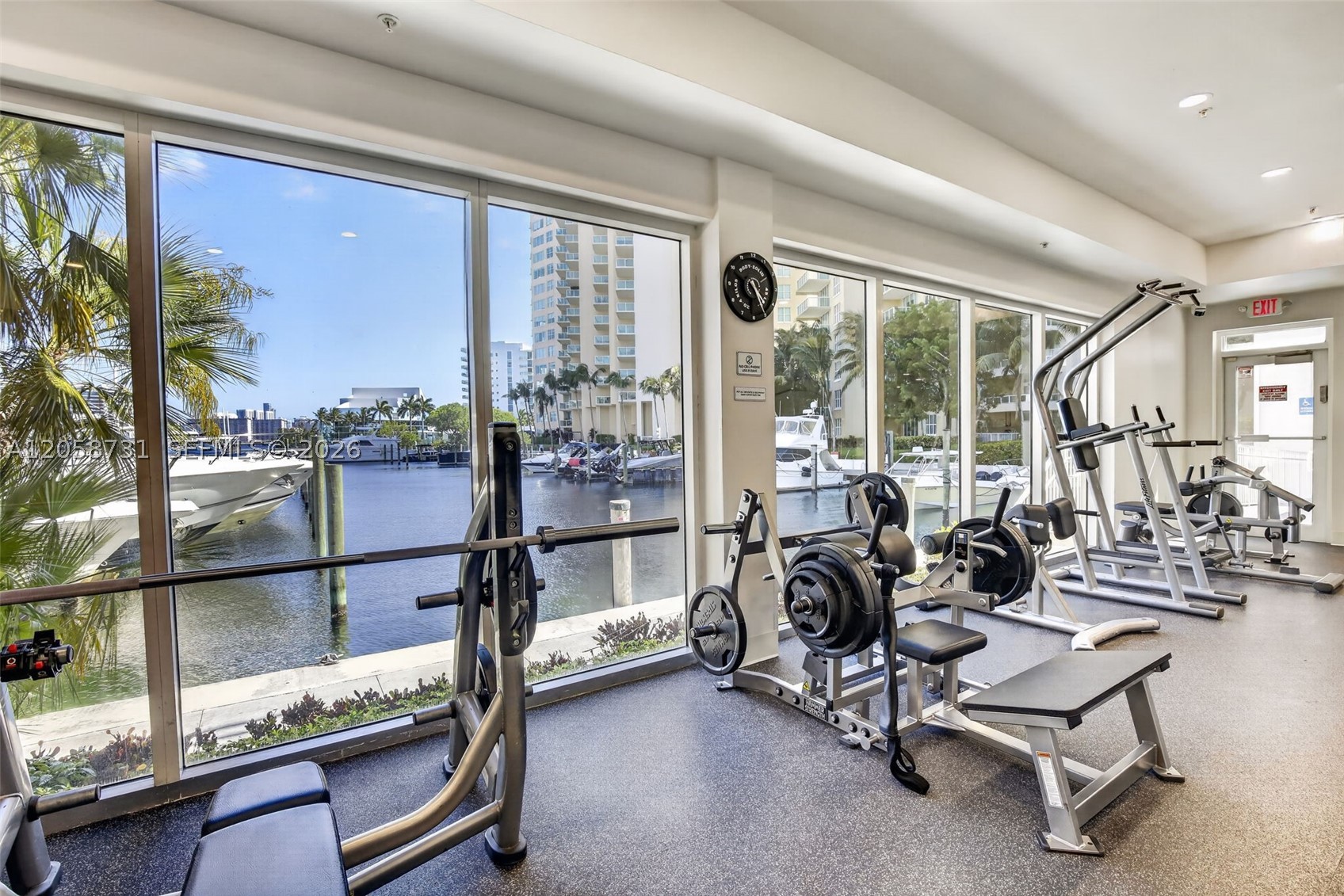 3330 NE 190th St #UPH14, Aventura FL 33180