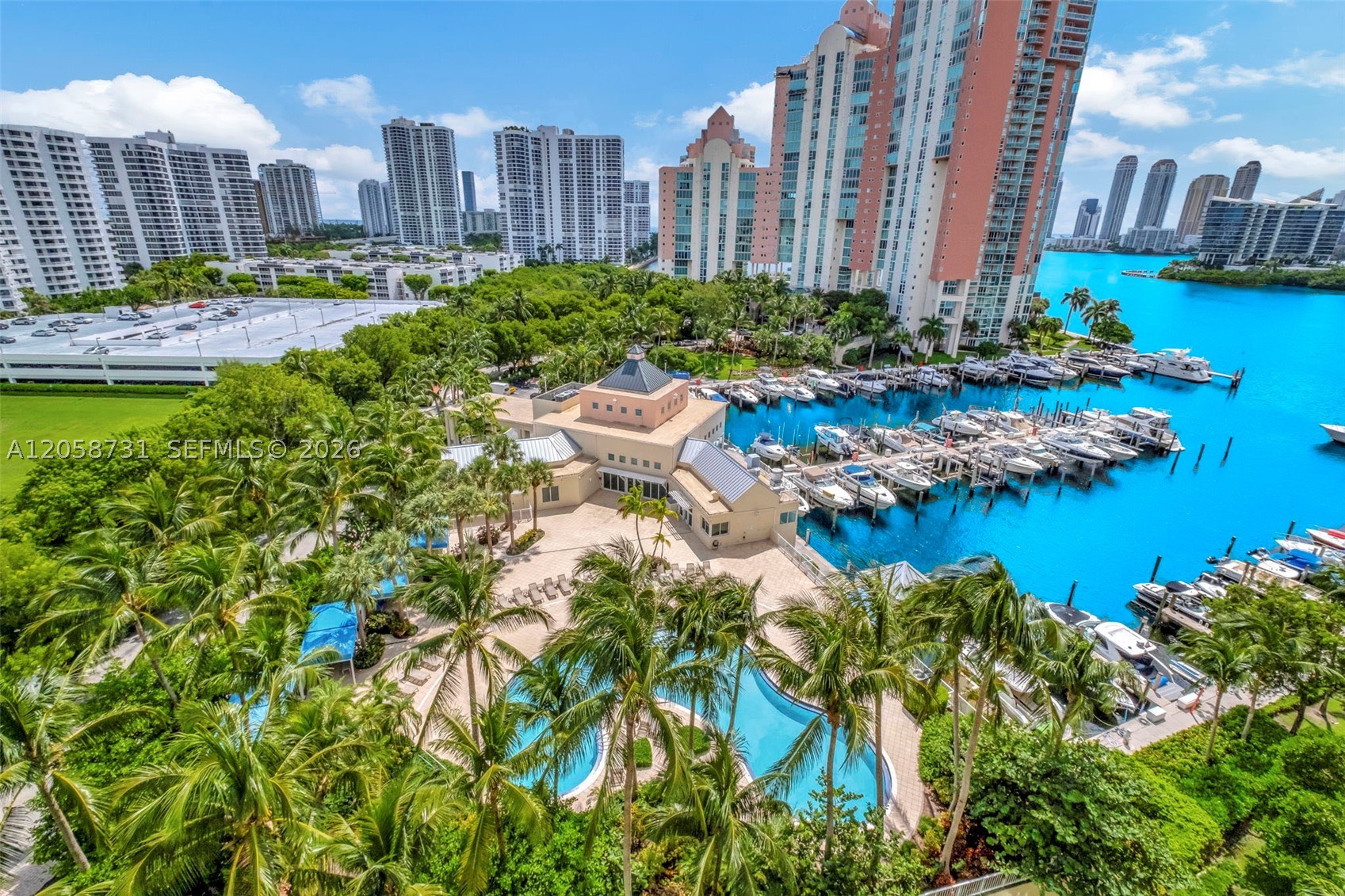3330 NE 190th St #UPH14, Aventura FL 33180