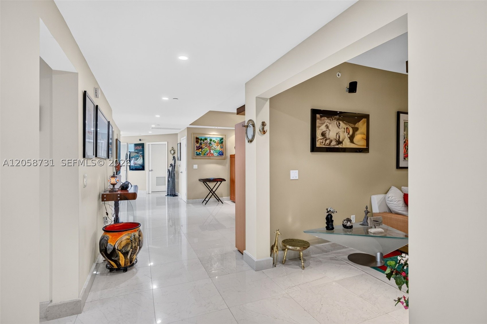 3330 NE 190th St #UPH14, Aventura FL 33180
