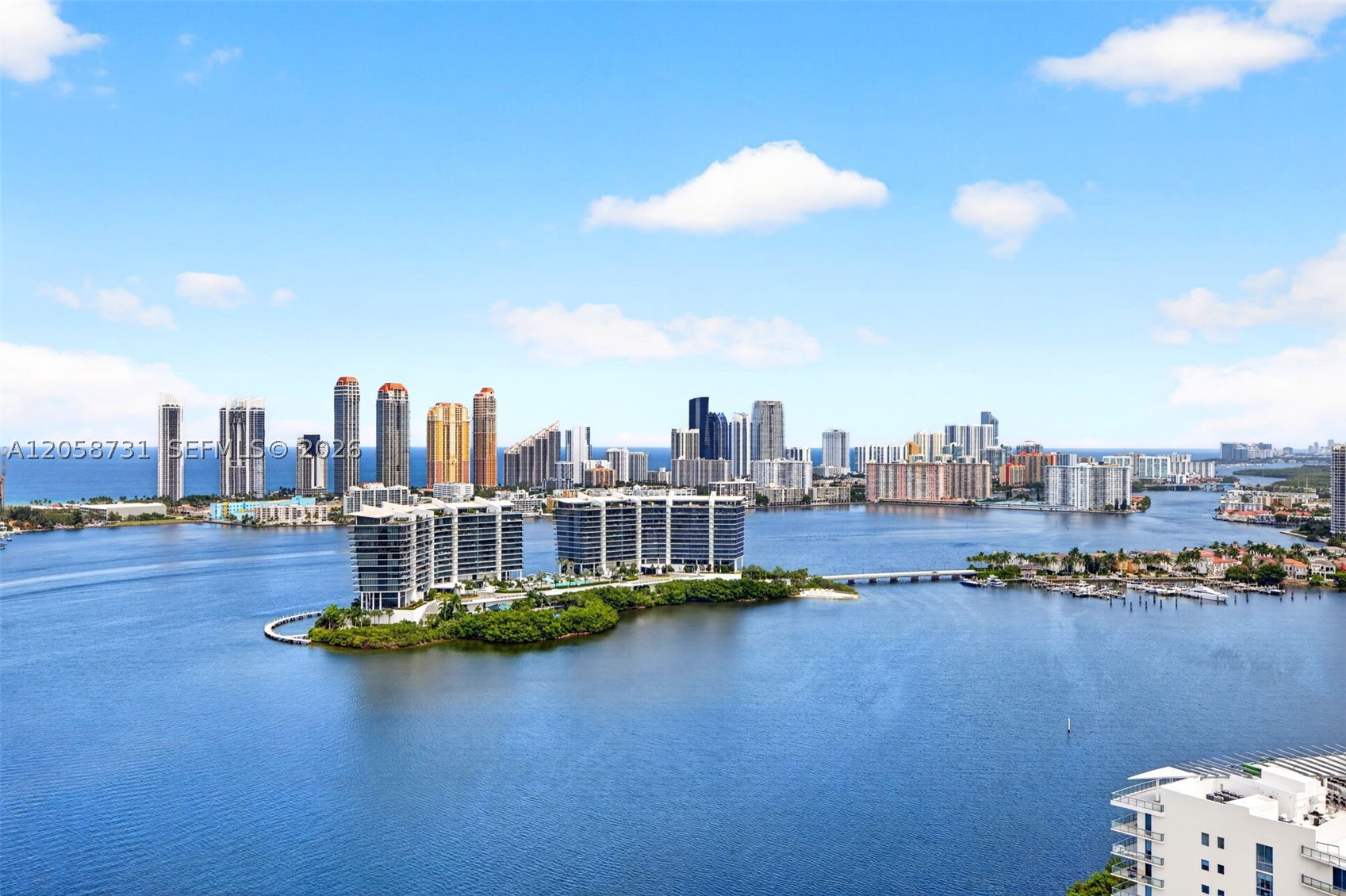 3330 NE 190th St #UPH14, Aventura FL 33180
