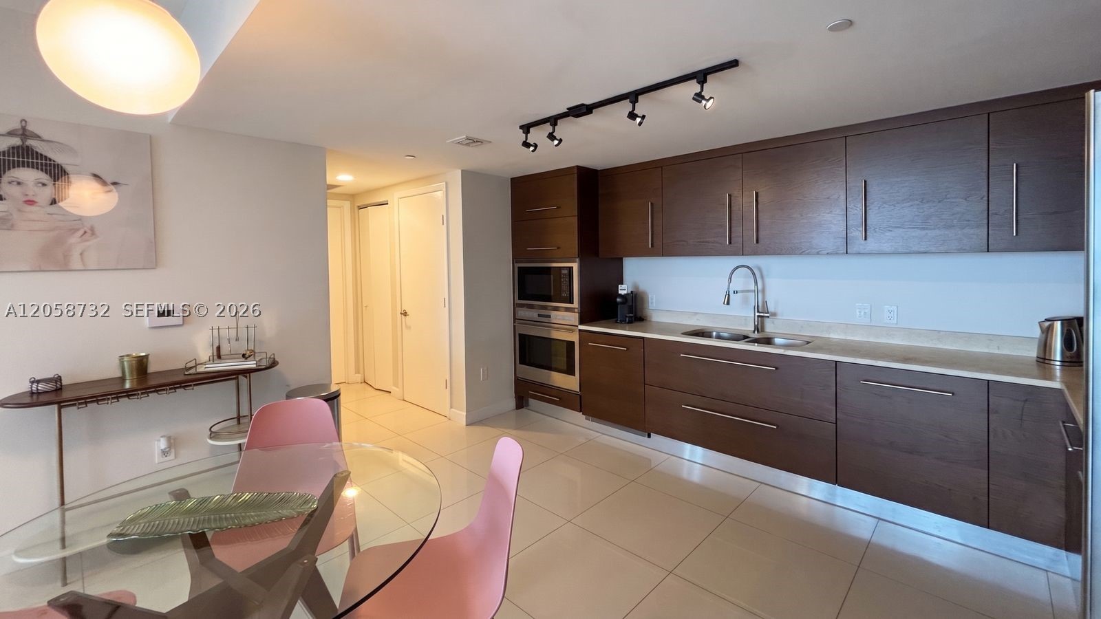 485 Brickell Ave #3401, Miami FL 33131