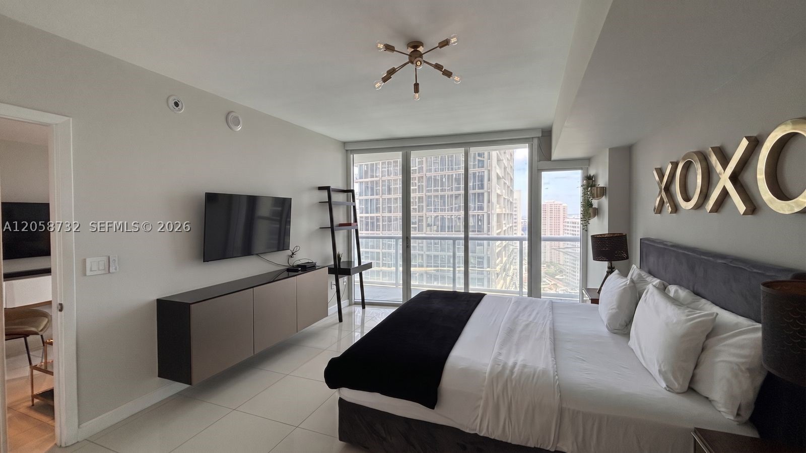 485 Brickell Ave #3401, Miami FL 33131