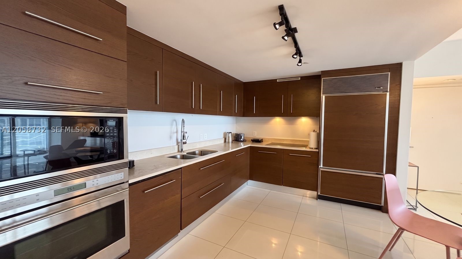 485 Brickell Ave #3401, Miami FL 33131