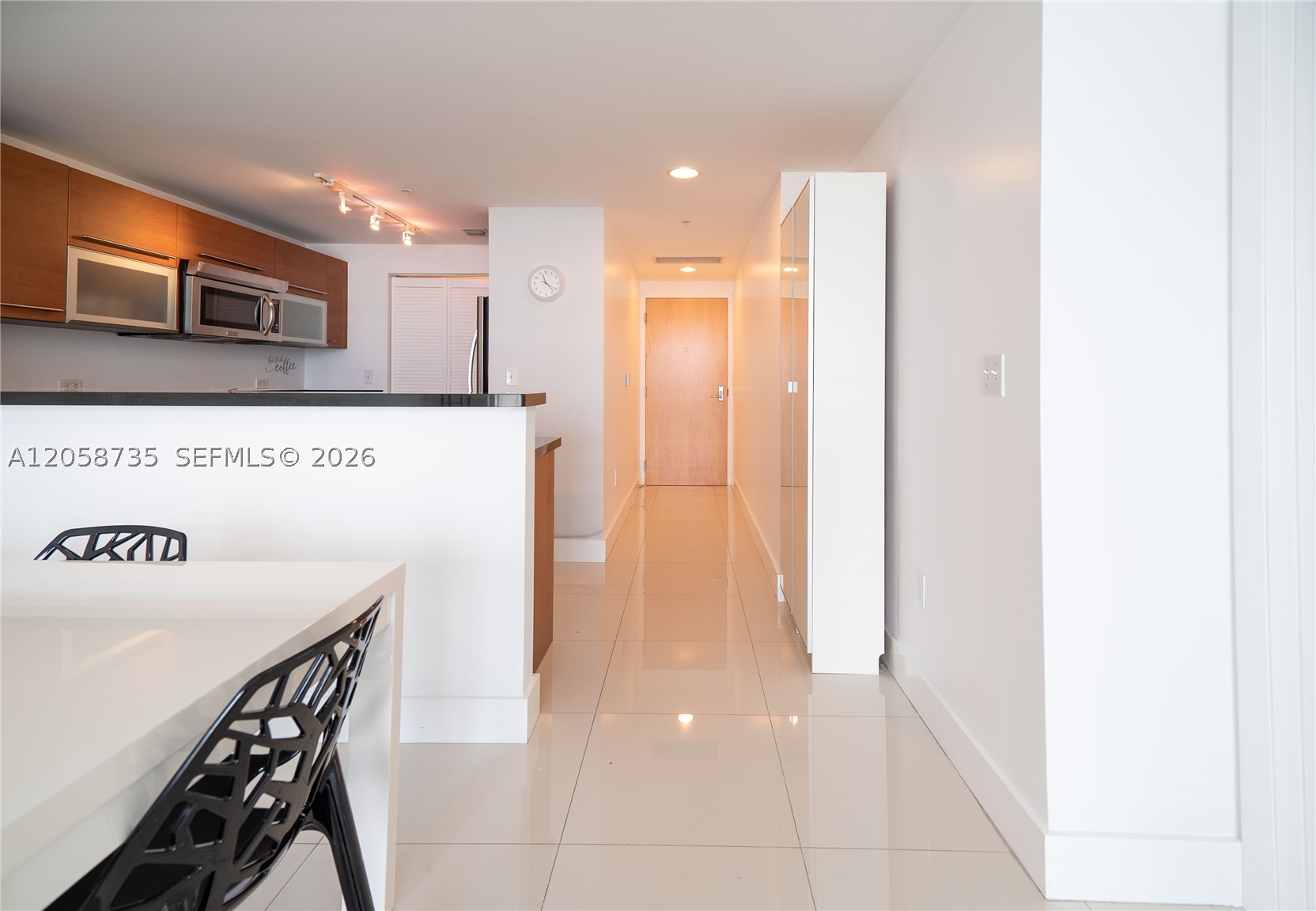 253 NE 2nd St #2107, Miami FL 33132