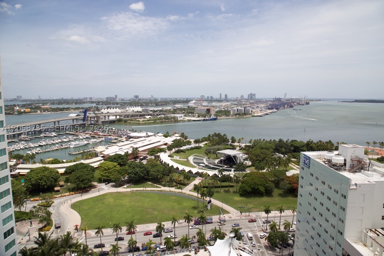 253 NE 2nd St #2107, Miami FL 33132