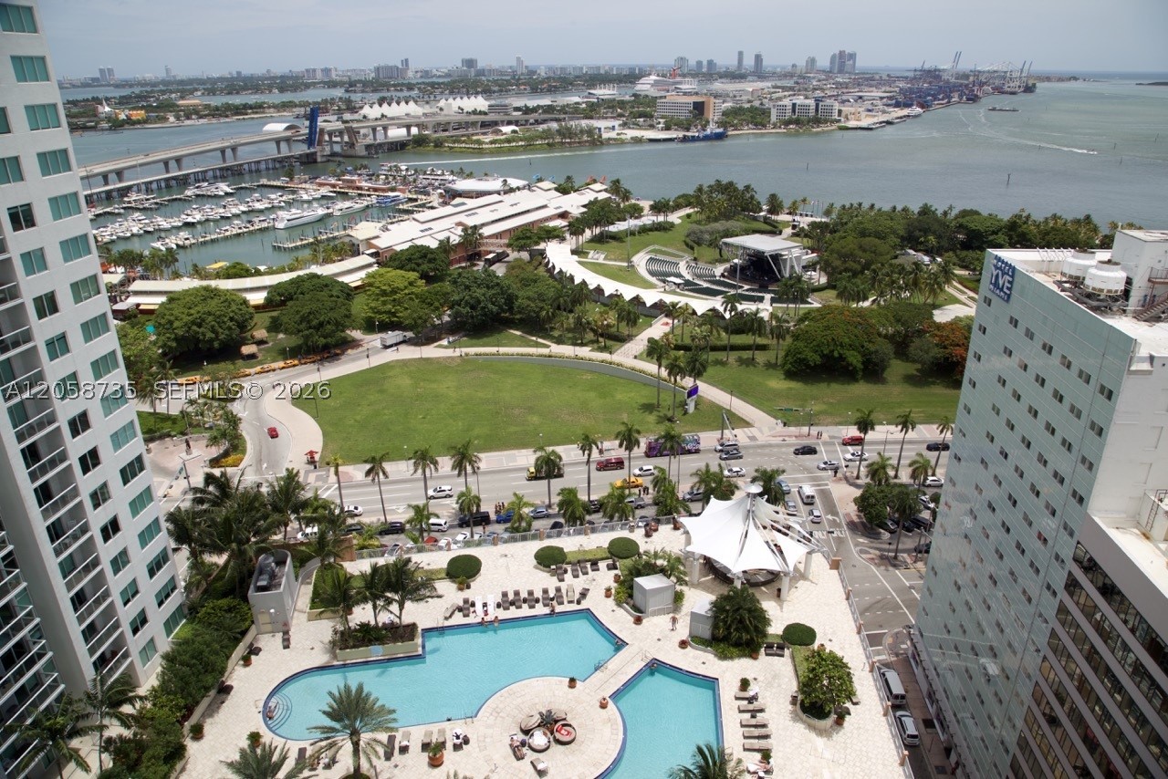 253 NE 2nd St #2107, Miami FL 33132