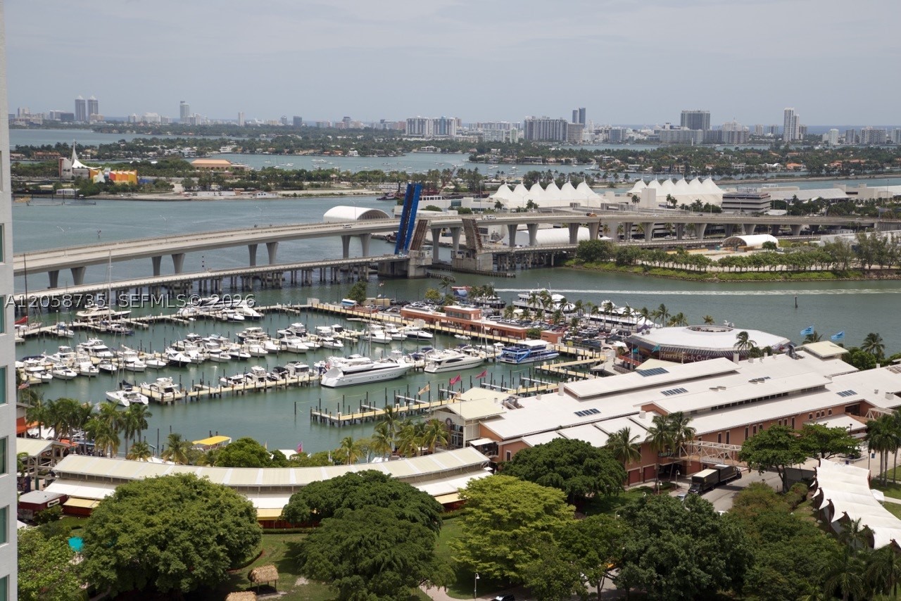 253 NE 2nd St #2107, Miami FL 33132