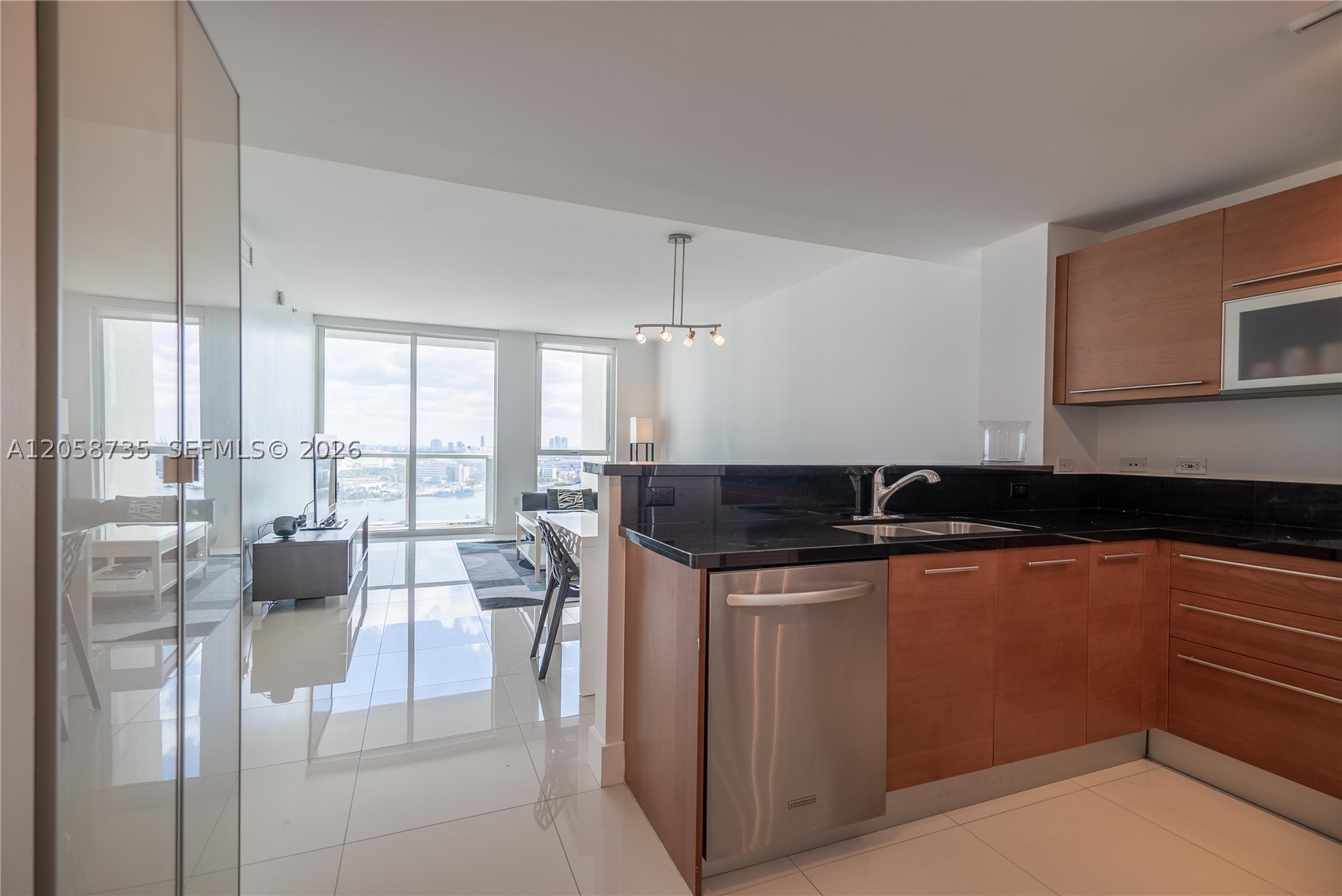 253 NE 2nd St #2107, Miami FL 33132
