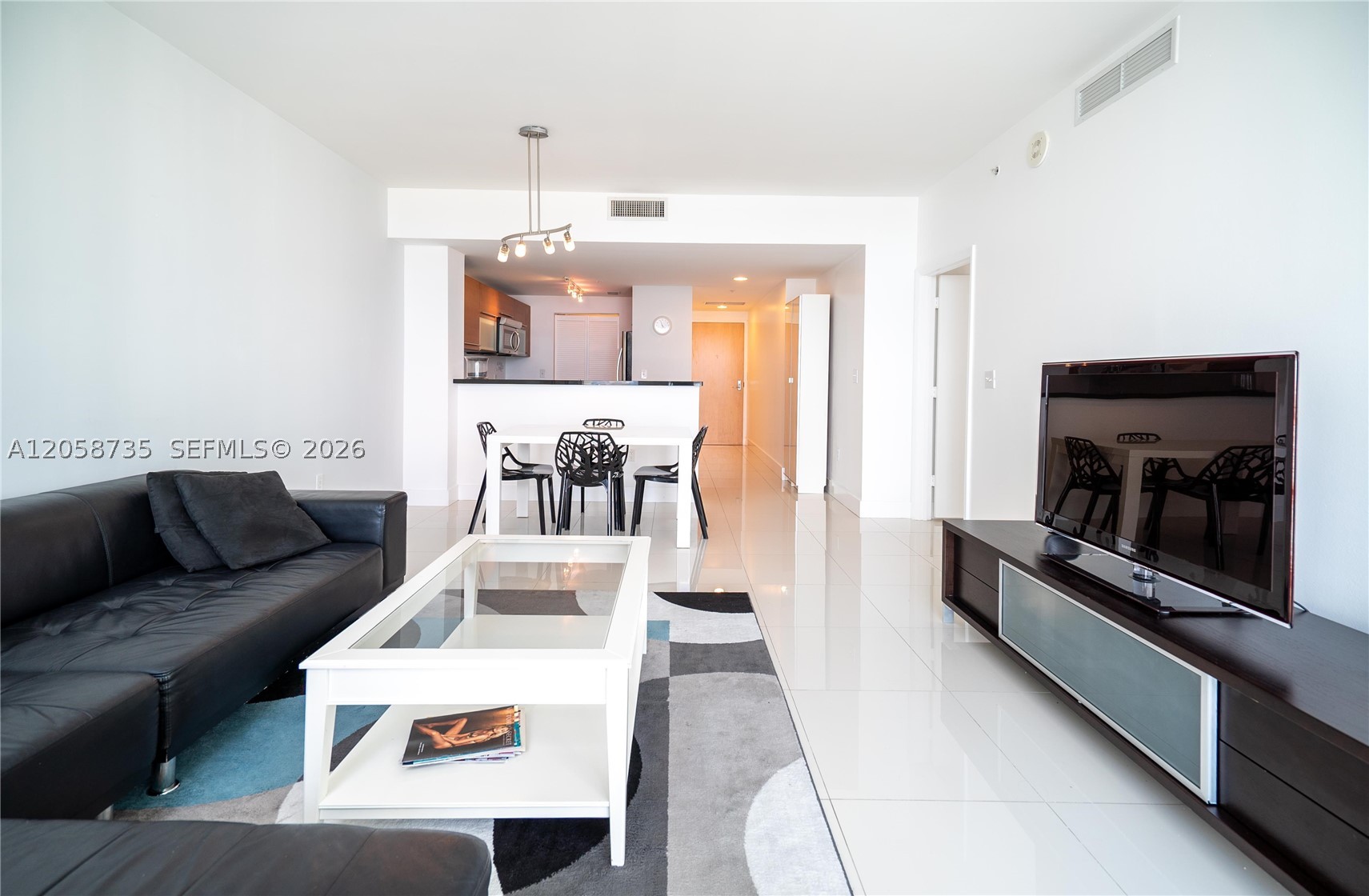 253 NE 2nd St #2107, Miami FL 33132