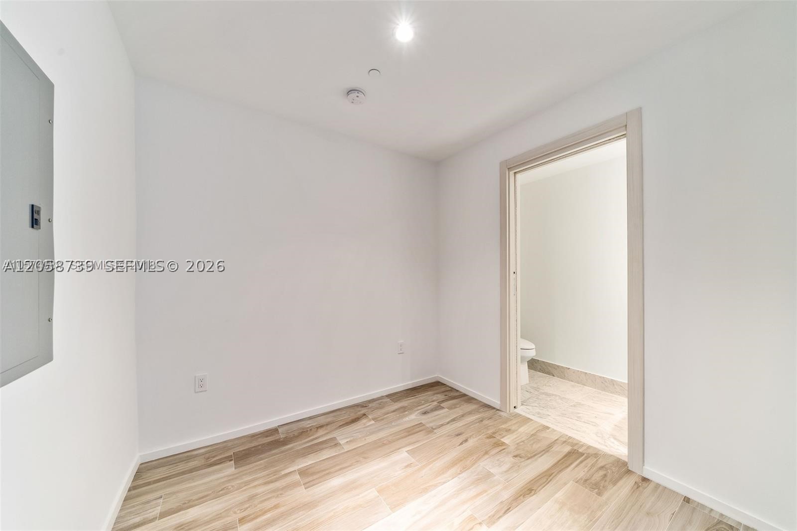 801 S Miami Ave #2302, Miami FL 33130