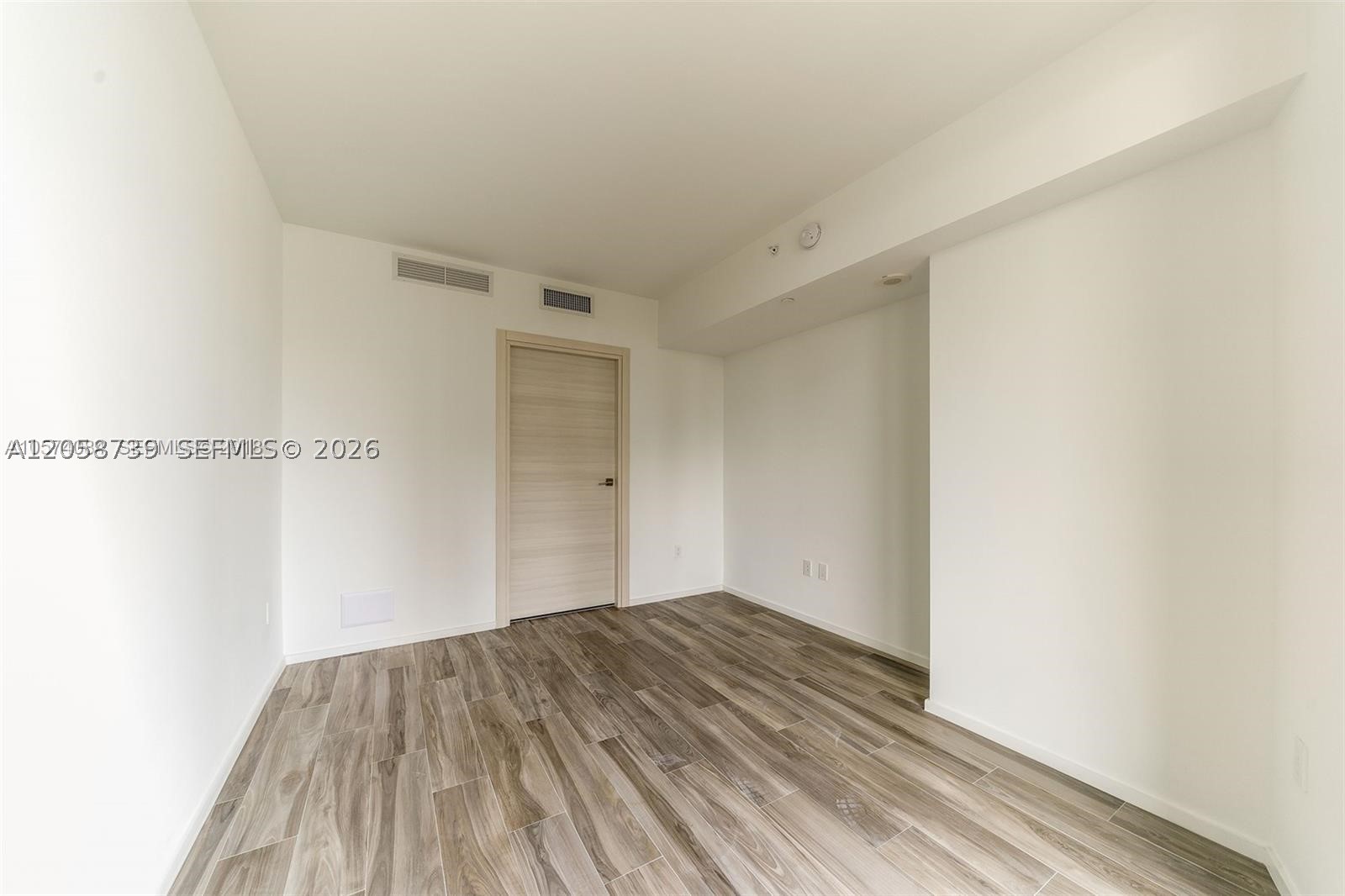 801 S Miami Ave #2302, Miami FL 33130