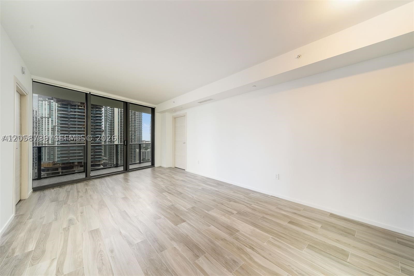 801 S Miami Ave #2302, Miami FL 33130