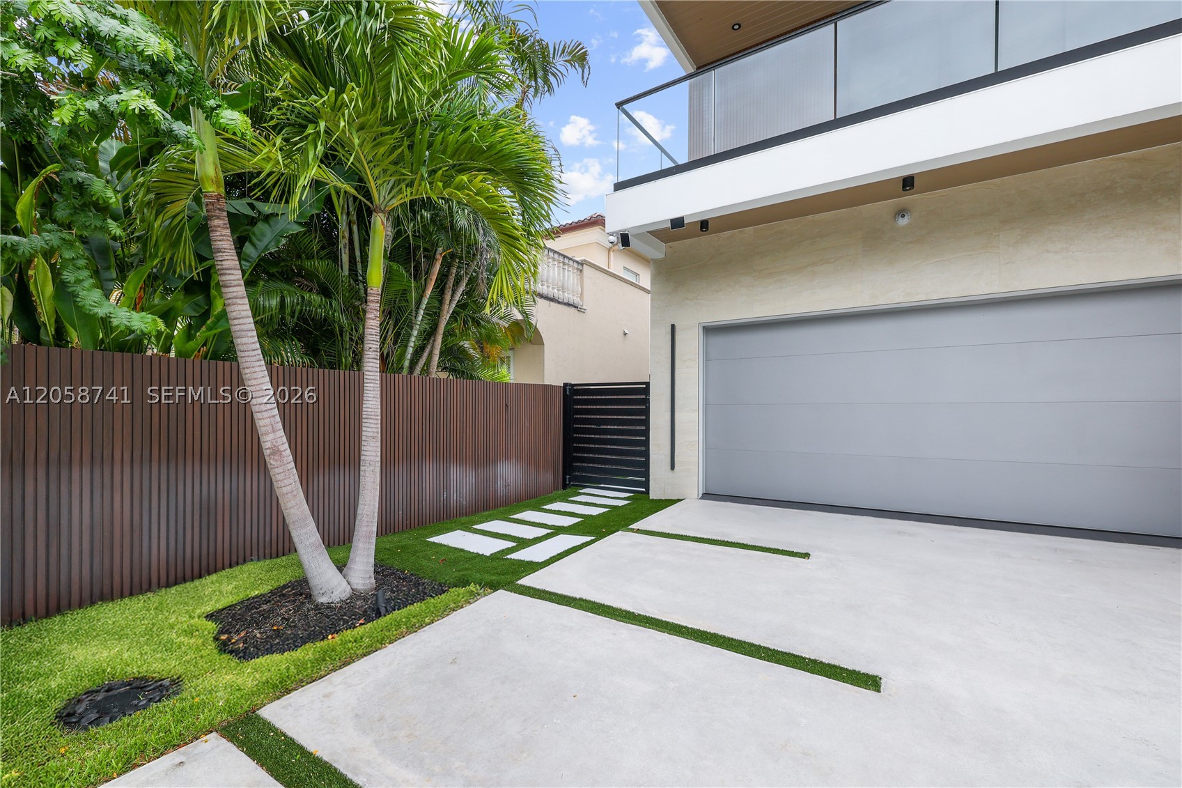 436 NE 10th Ave, Fort Lauderdale FL 33301