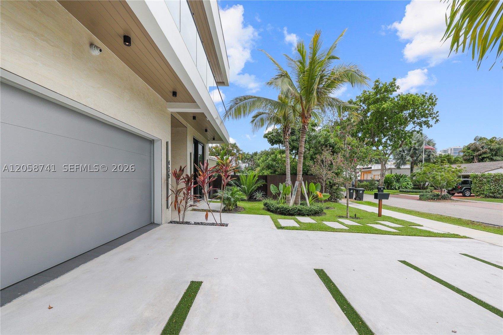 436 NE 10th Ave, Fort Lauderdale FL 33301