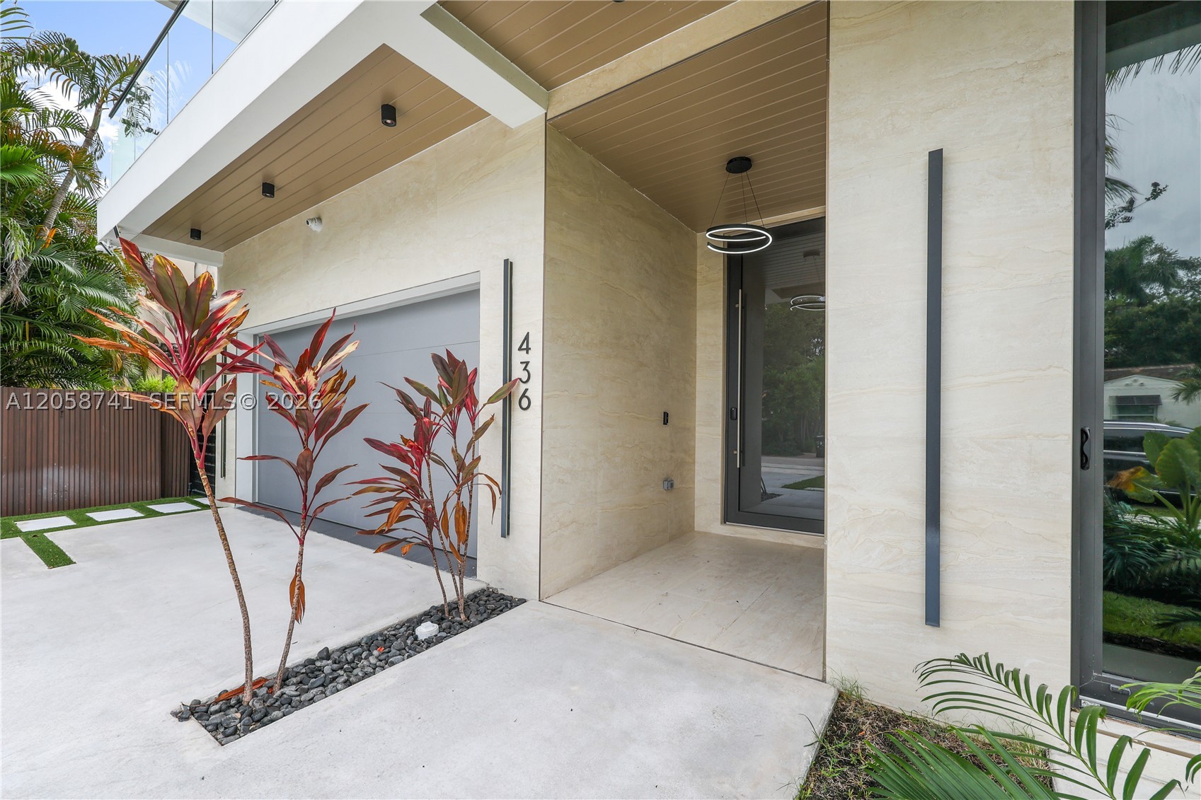 436 NE 10th Ave, Fort Lauderdale FL 33301