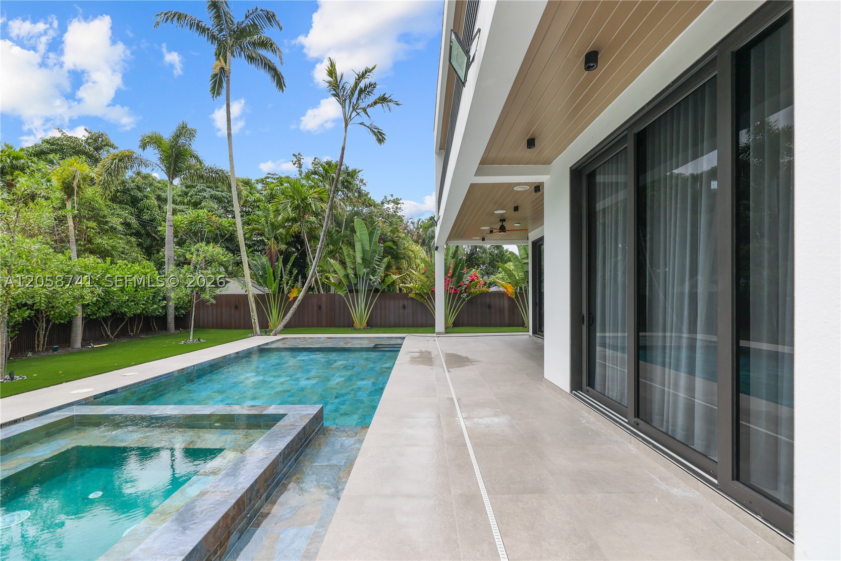 436 NE 10th Ave, Fort Lauderdale FL 33301