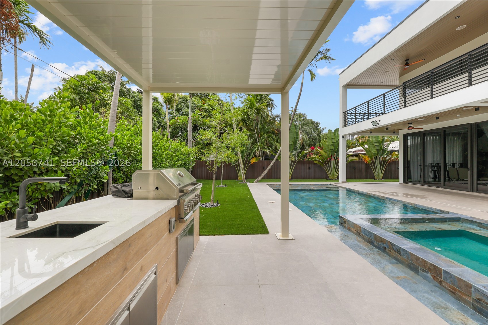 436 NE 10th Ave, Fort Lauderdale FL 33301