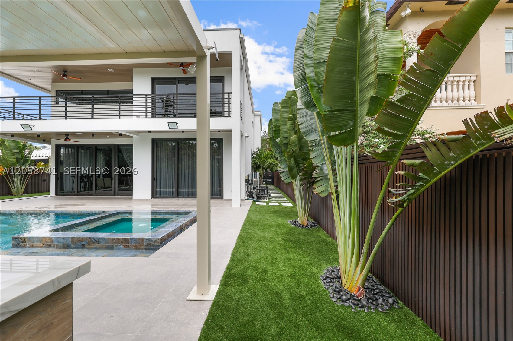 436 NE 10th Ave, Fort Lauderdale FL 33301