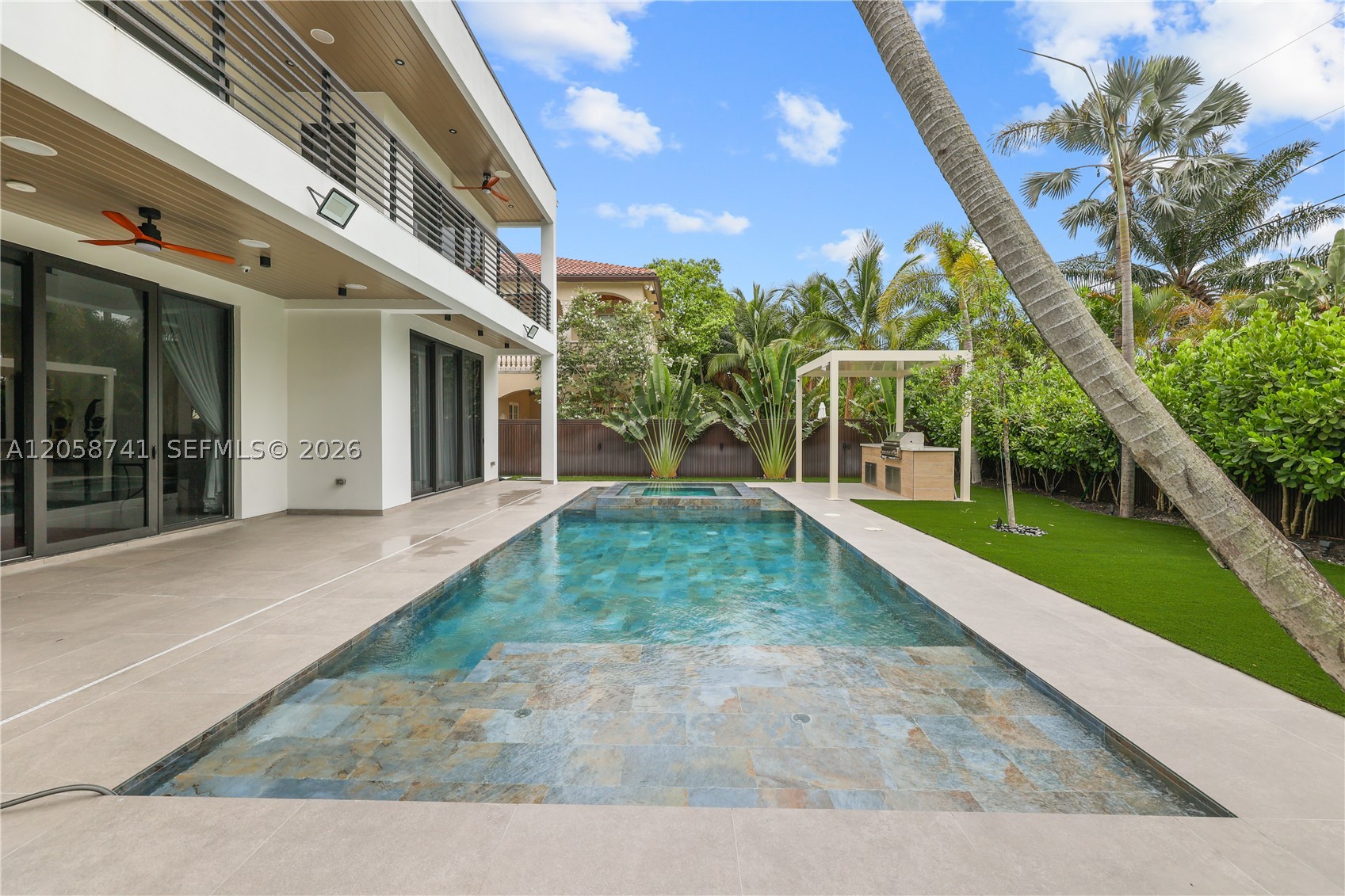 436 NE 10th Ave, Fort Lauderdale FL 33301