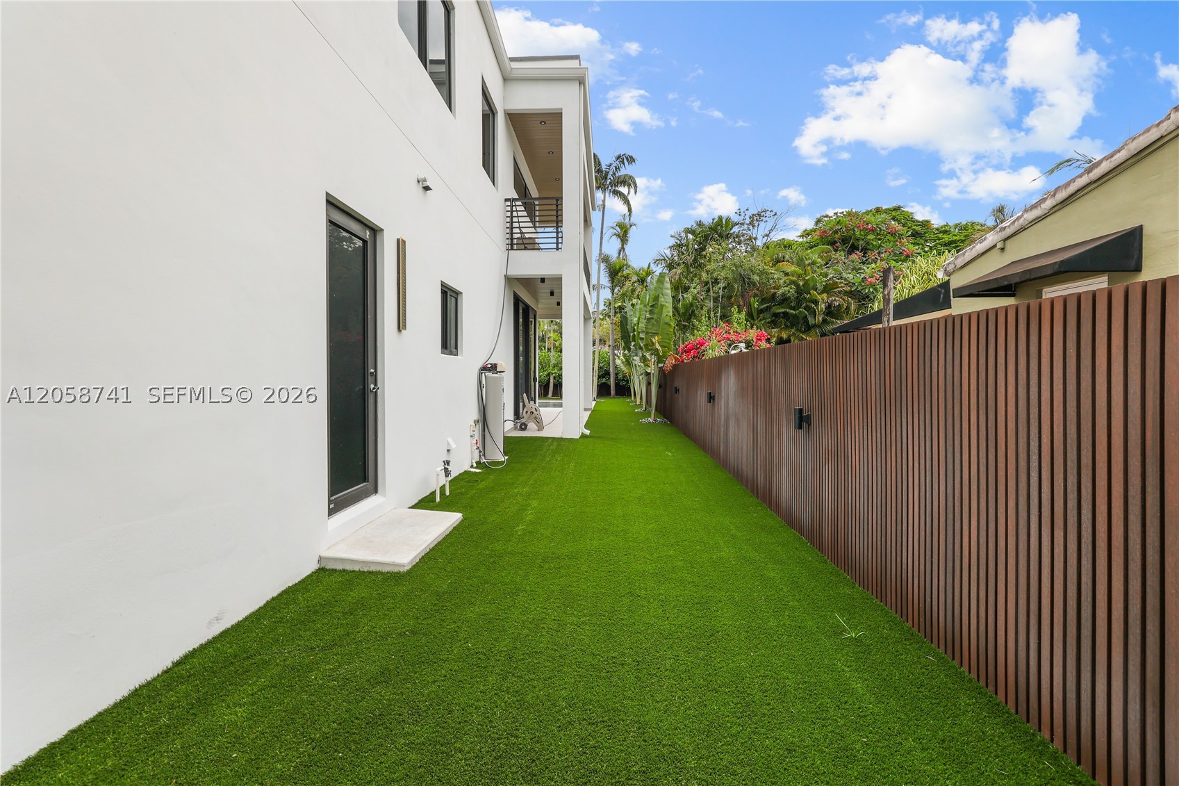 436 NE 10th Ave, Fort Lauderdale FL 33301
