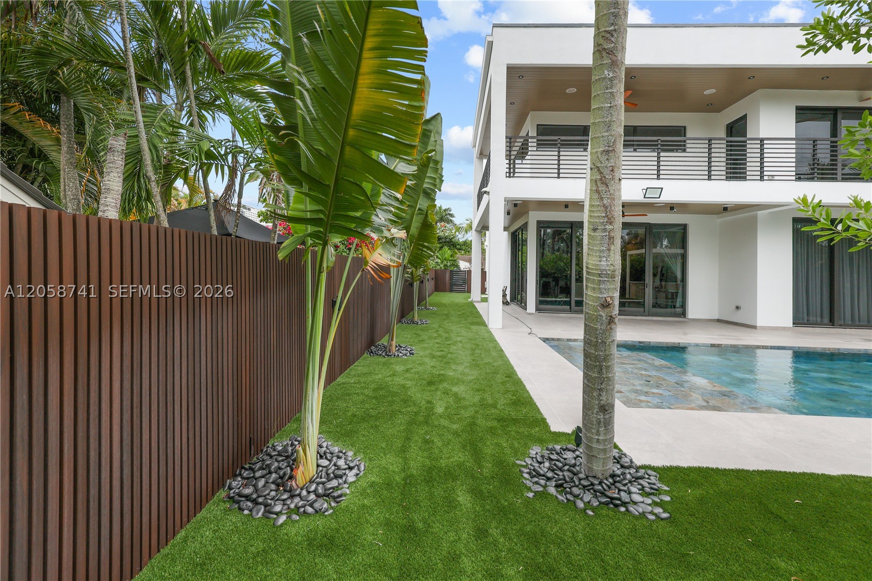 436 NE 10th Ave, Fort Lauderdale FL 33301