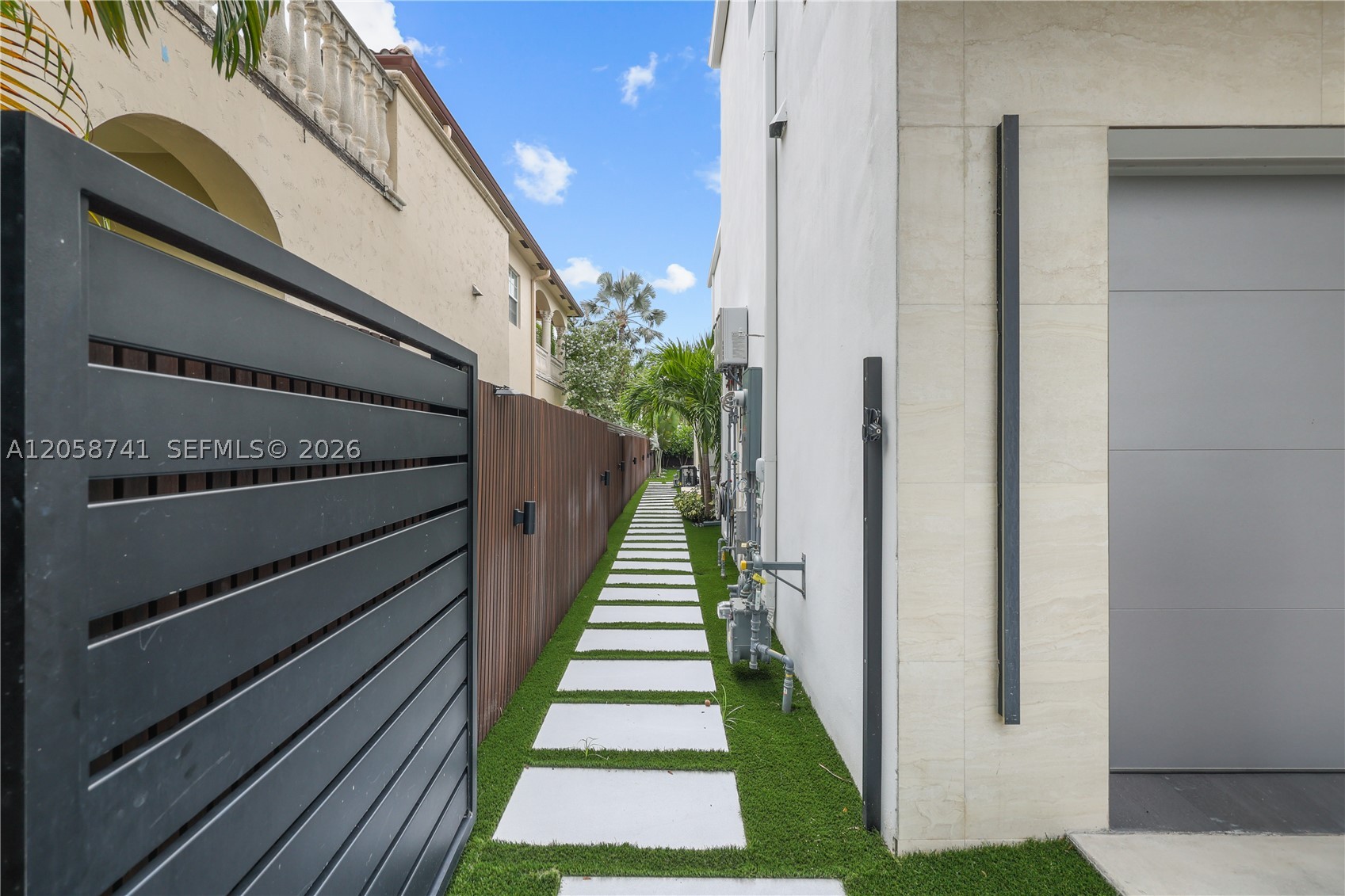 436 NE 10th Ave, Fort Lauderdale FL 33301