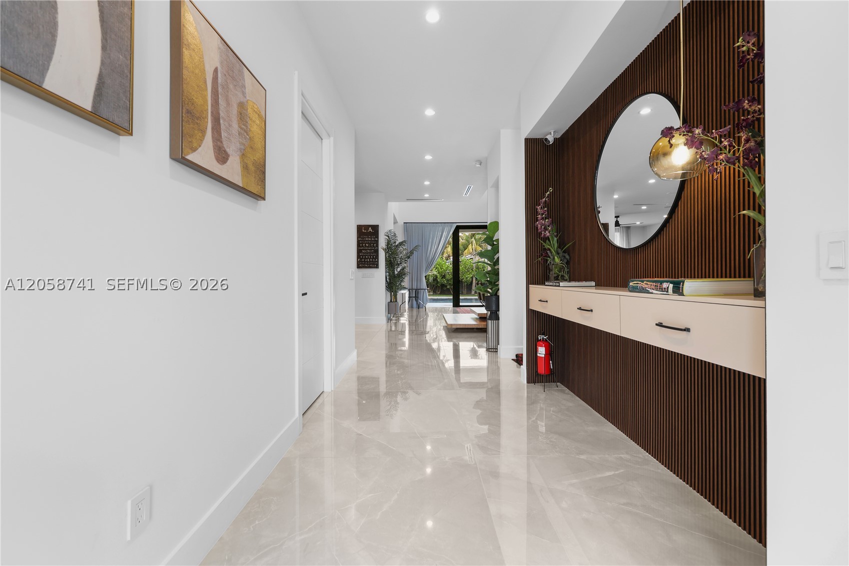 436 NE 10th Ave, Fort Lauderdale FL 33301