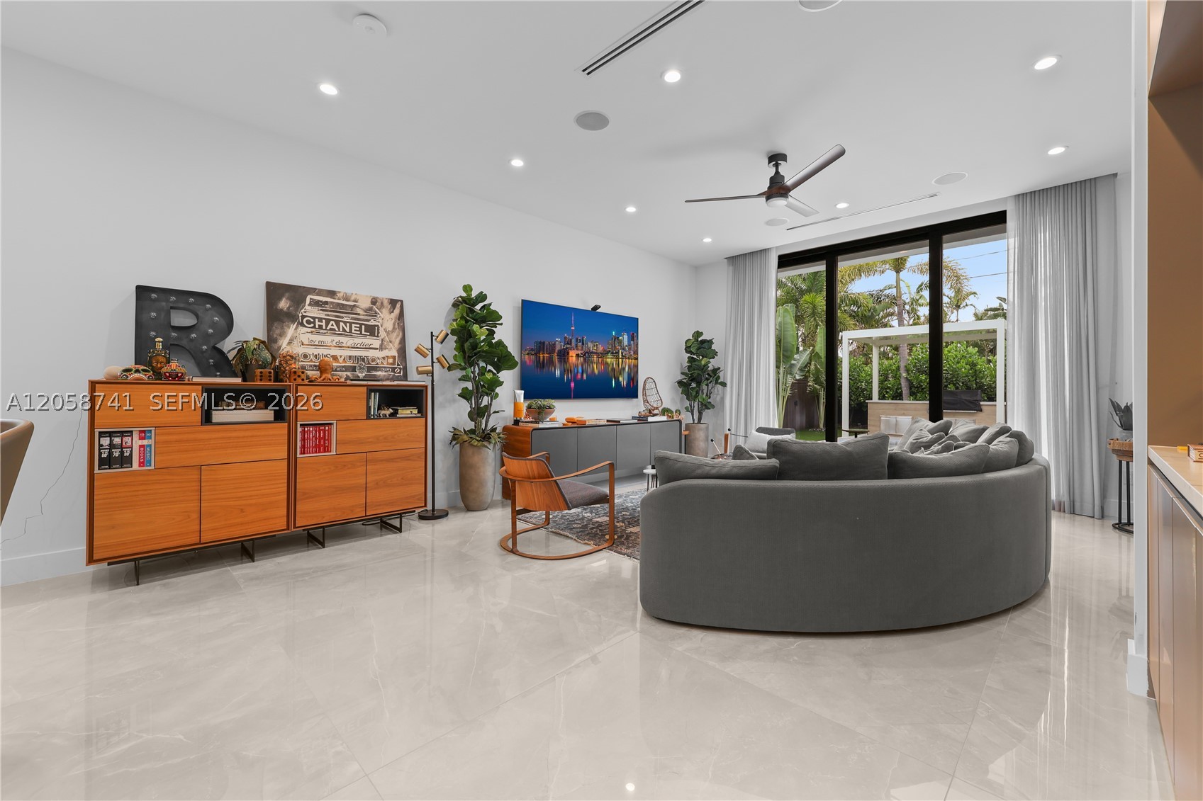436 NE 10th Ave, Fort Lauderdale FL 33301