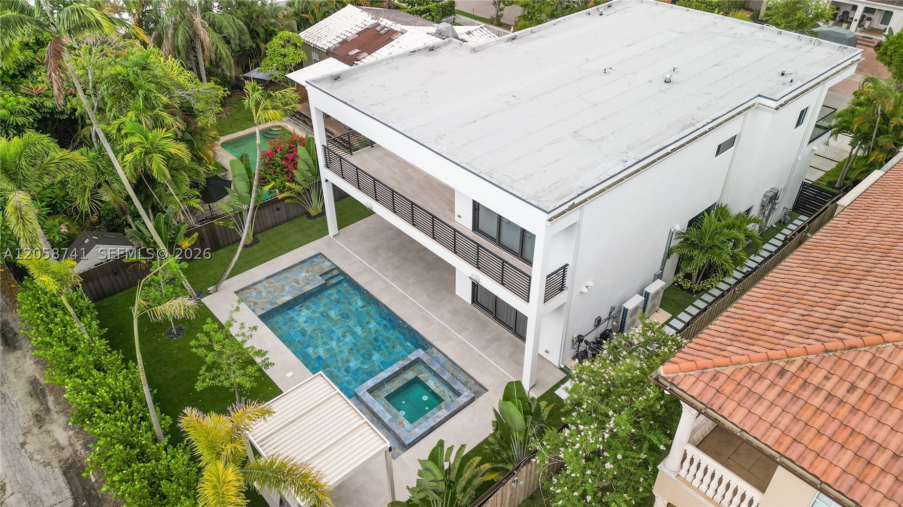 436 NE 10th Ave, Fort Lauderdale FL 33301