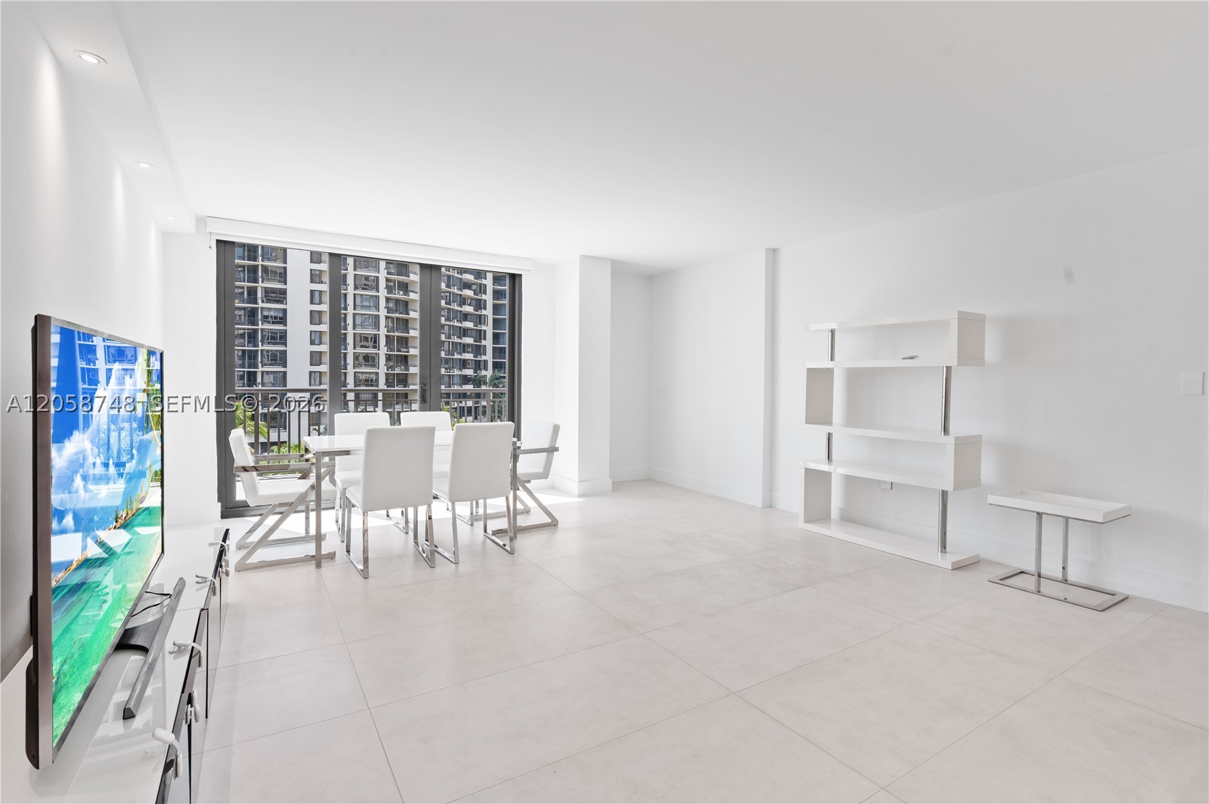 540 Brickell Key Dr #719, Miami FL 33131