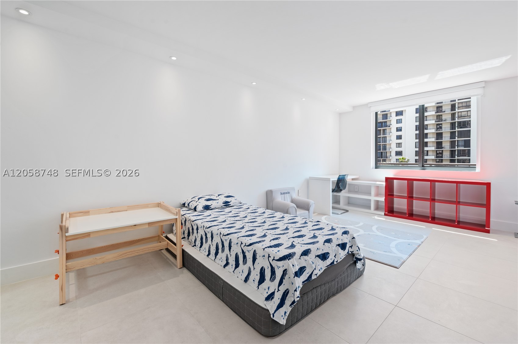 540 Brickell Key Dr #719, Miami FL 33131
