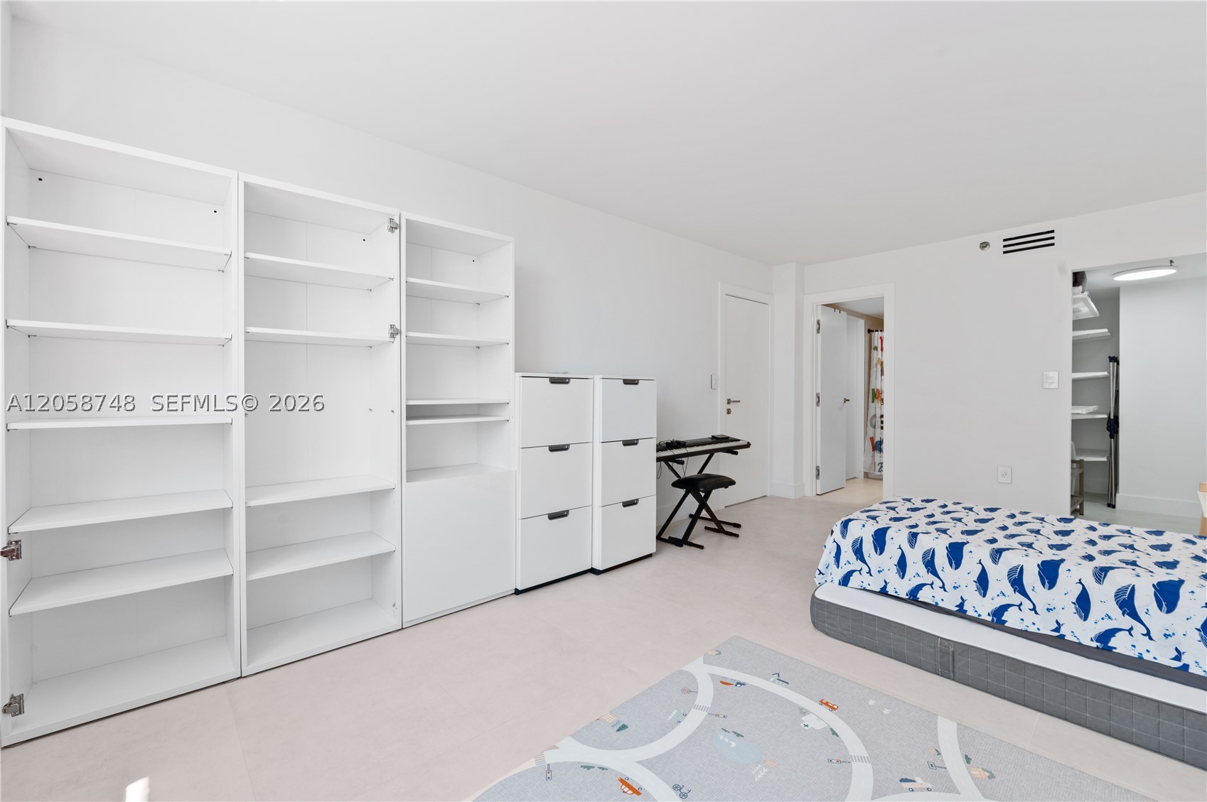 540 Brickell Key Dr #719, Miami FL 33131