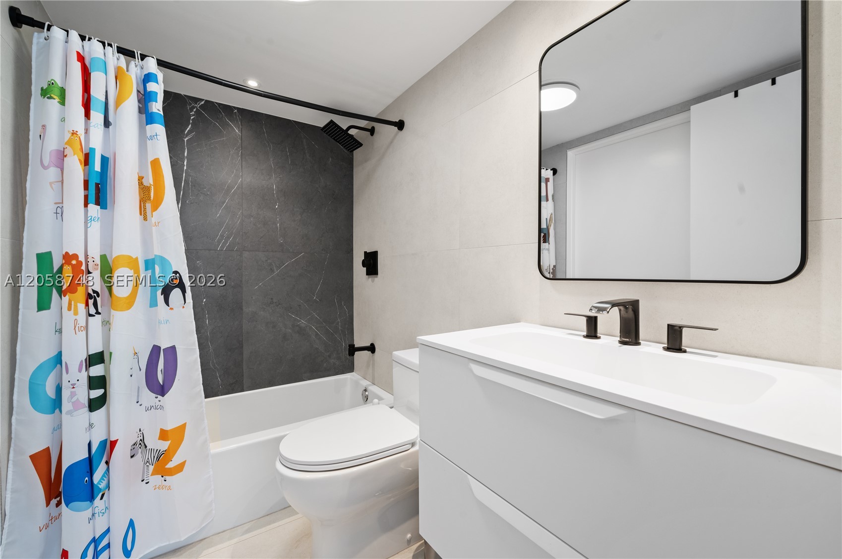 540 Brickell Key Dr #719, Miami FL 33131