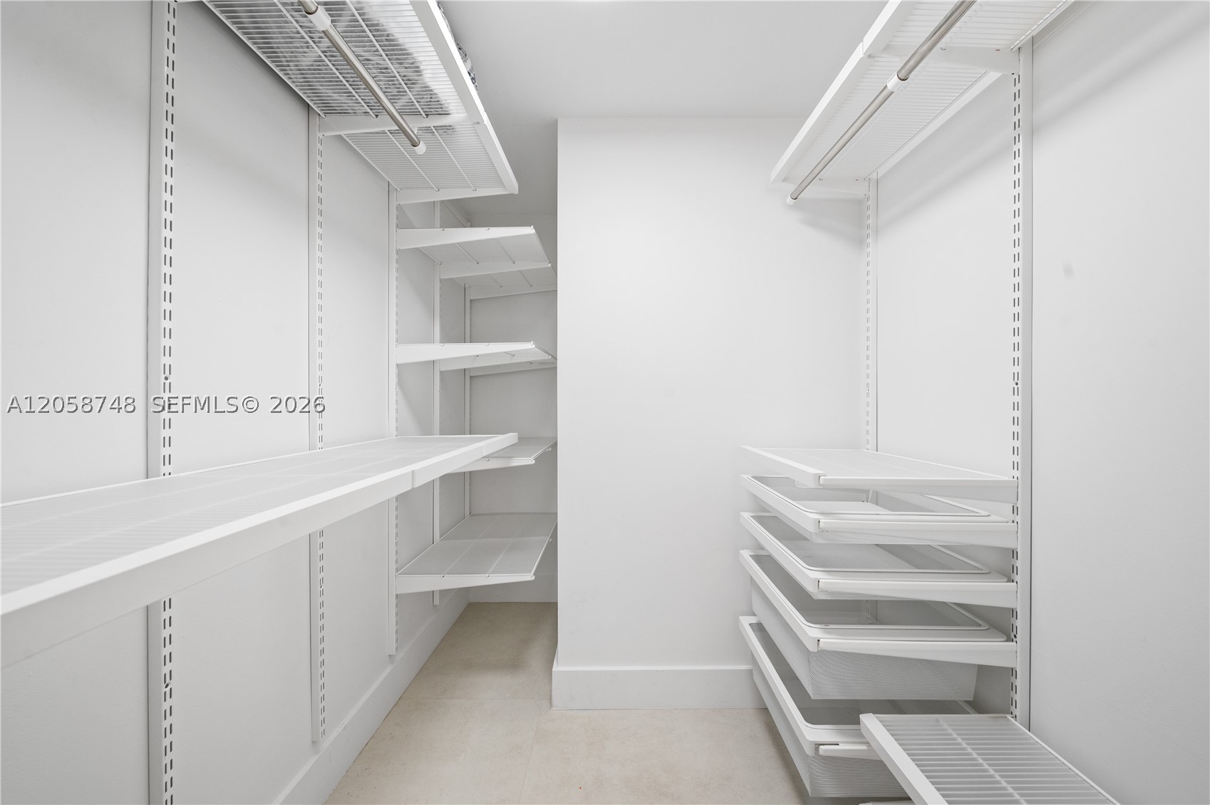 540 Brickell Key Dr #719, Miami FL 33131