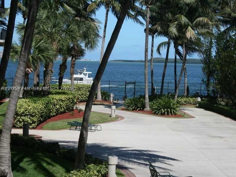 540 Brickell Key Dr #719, Miami FL 33131