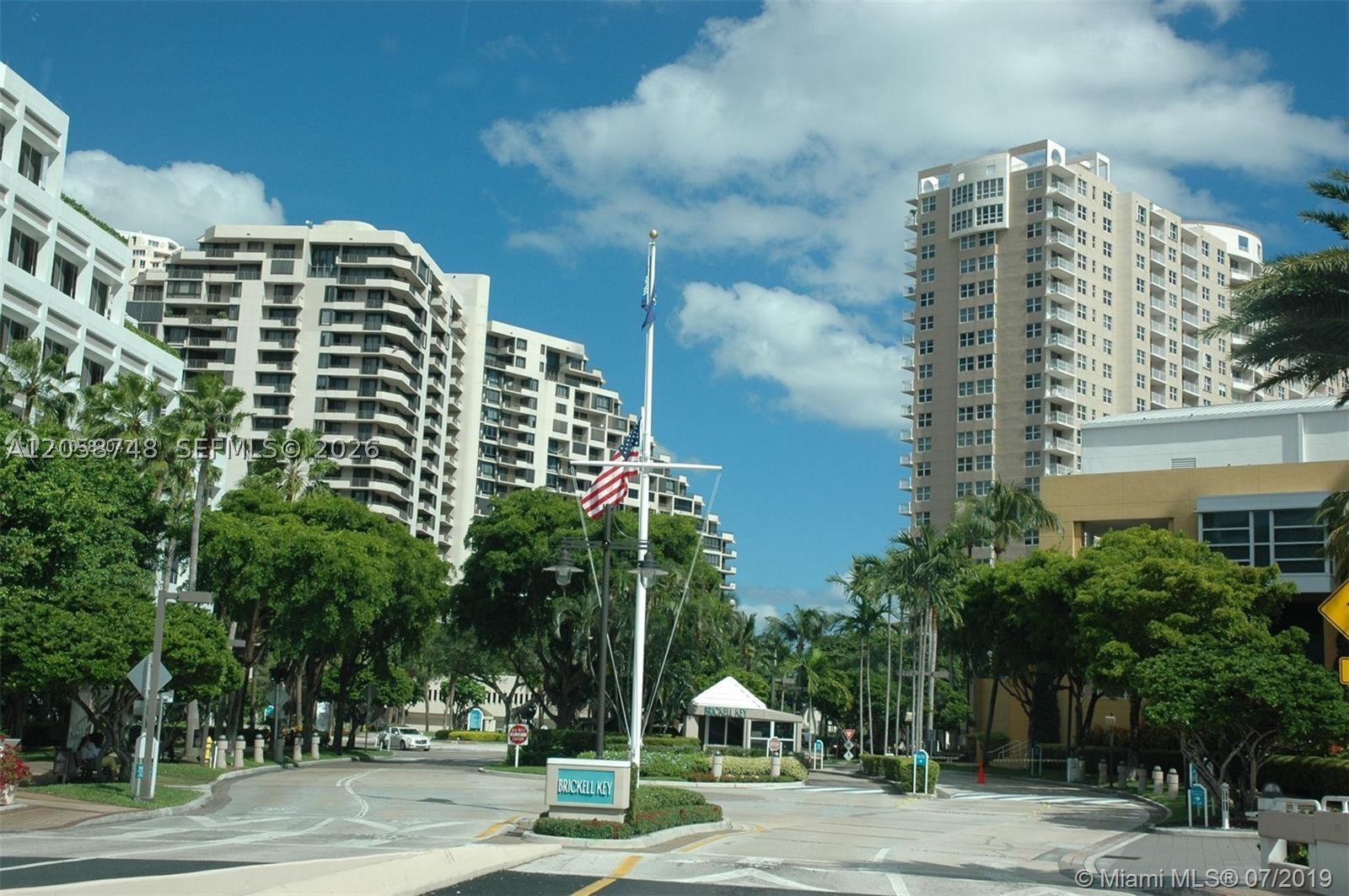 540 Brickell Key Dr #719, Miami FL 33131