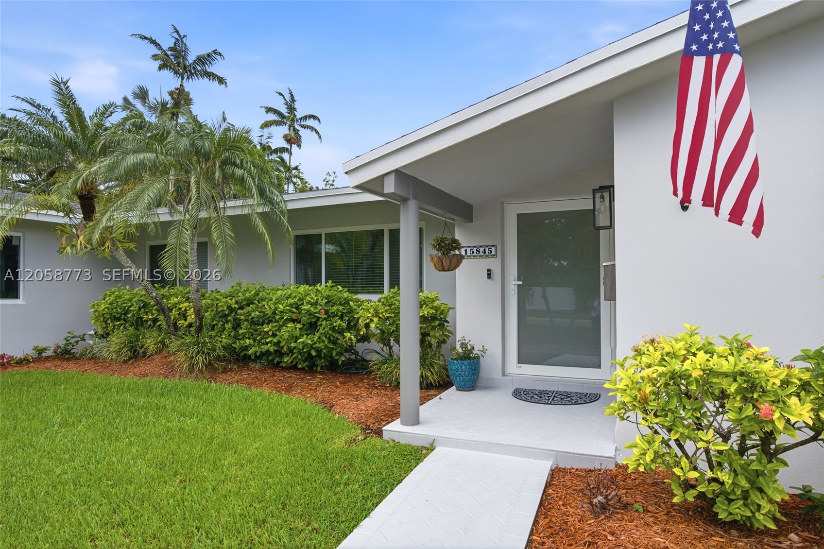 15845 SW 87th Ave, Palmetto Bay FL 33157
