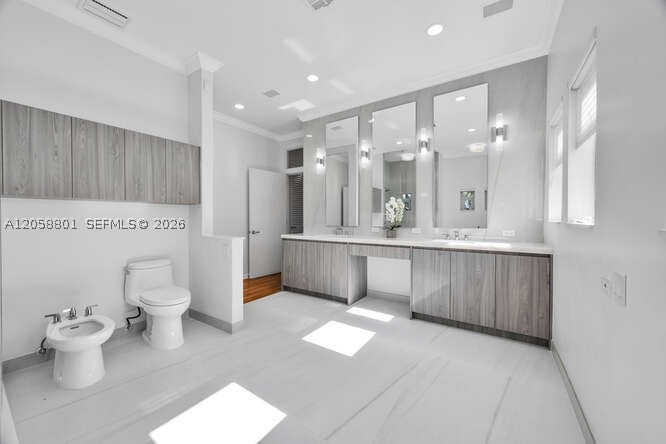621 N Mashta Drive, Key Biscayne FL 33149