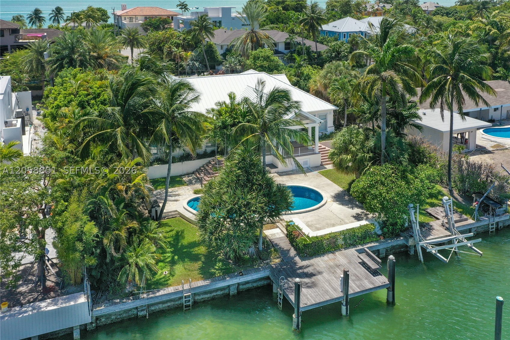 621 N Mashta Drive, Key Biscayne FL 33149