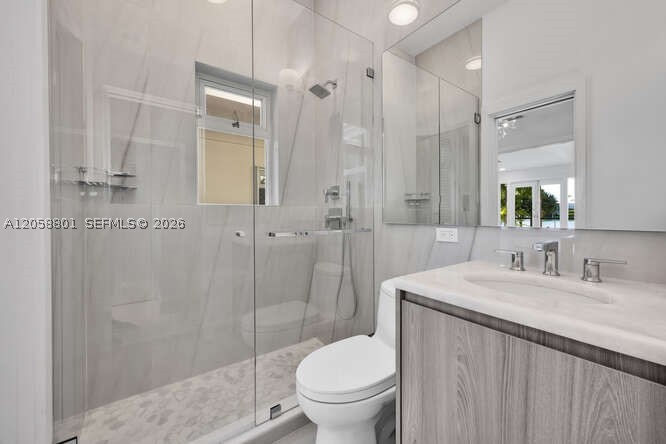 621 N Mashta Drive, Key Biscayne FL 33149