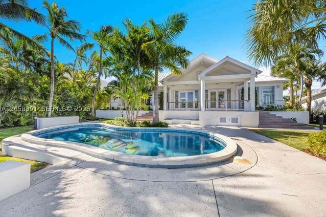 621 N Mashta Drive, Key Biscayne FL 33149