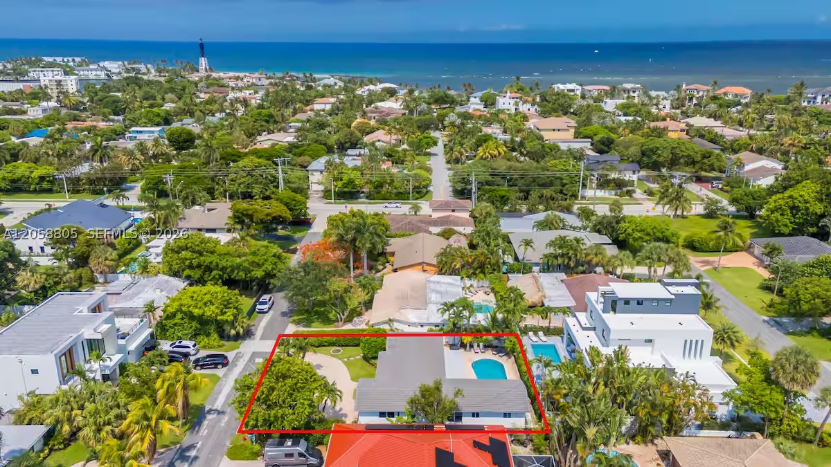 3204 Robbins Rd, Pompano Beach FL 33062